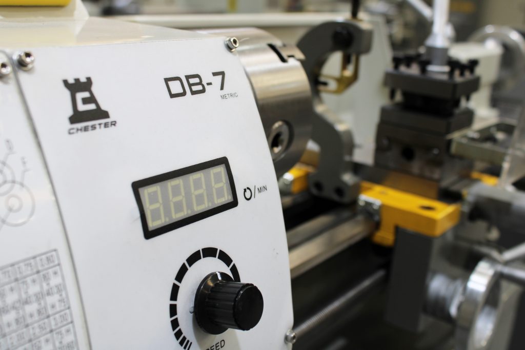 DB7VS Metalworking Lathe