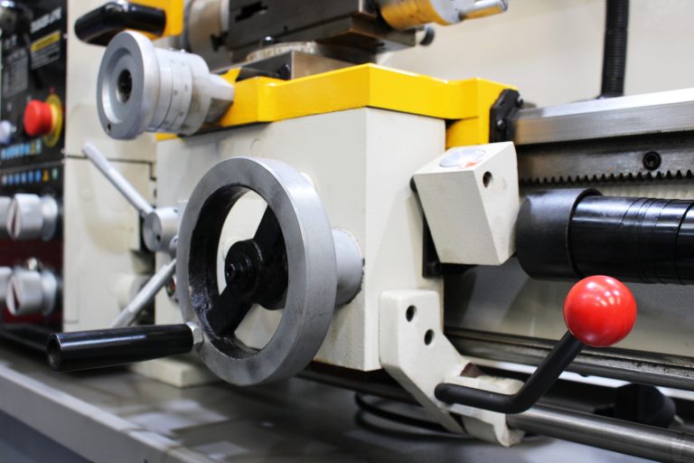 Crusader Metalworking Lathe